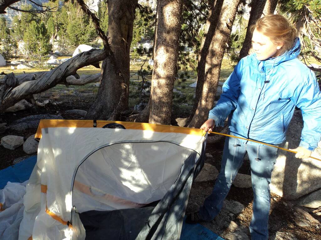 cách dựng lều cắm trại